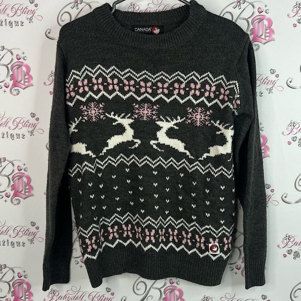 Canada weathergear sweater pull over Crew Neck Sweater with Deer Pattern